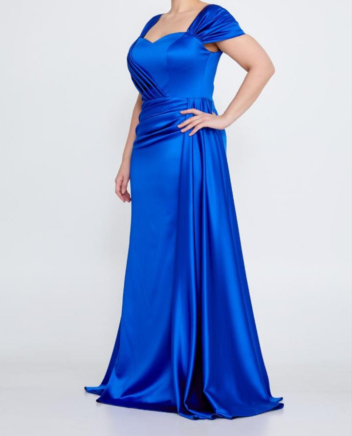 Robe Inaya