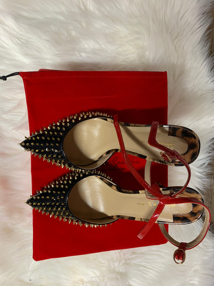 Customizable Maryse pumps