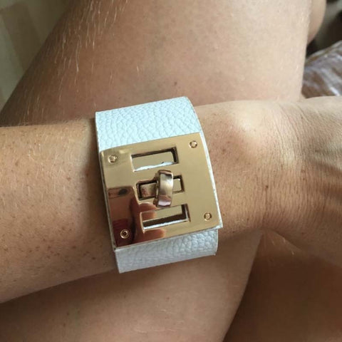Luna goldene Lederarmbänder